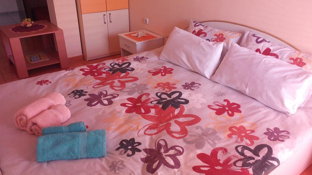 Karoski Apartments & Suites Ohrid Eksteriør bilde